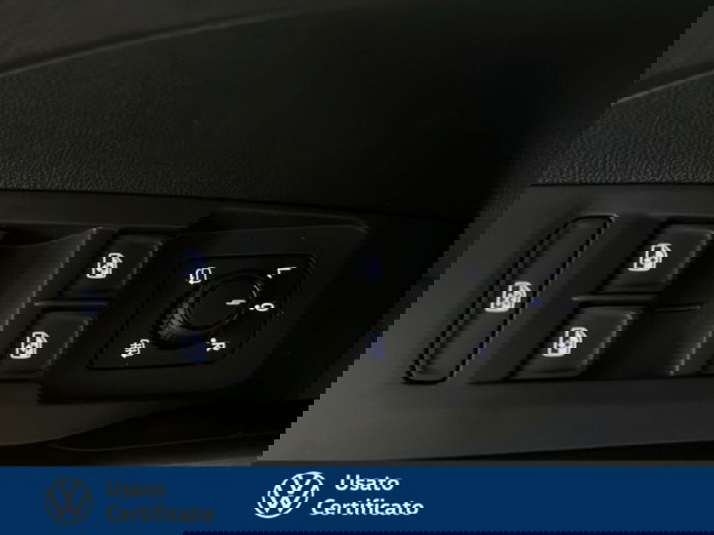 Volkswagen T-Cross usata a Vicenza (15)