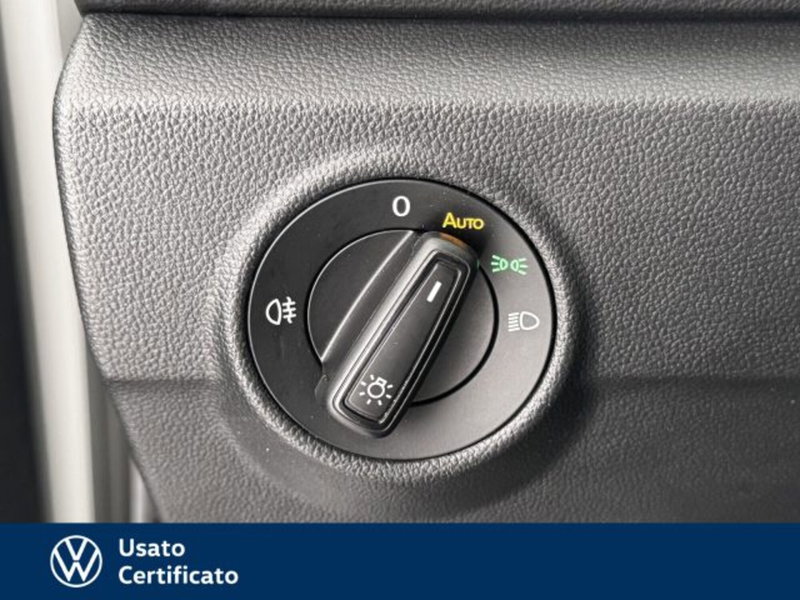 Volkswagen T-Roc usata a Vicenza (12)