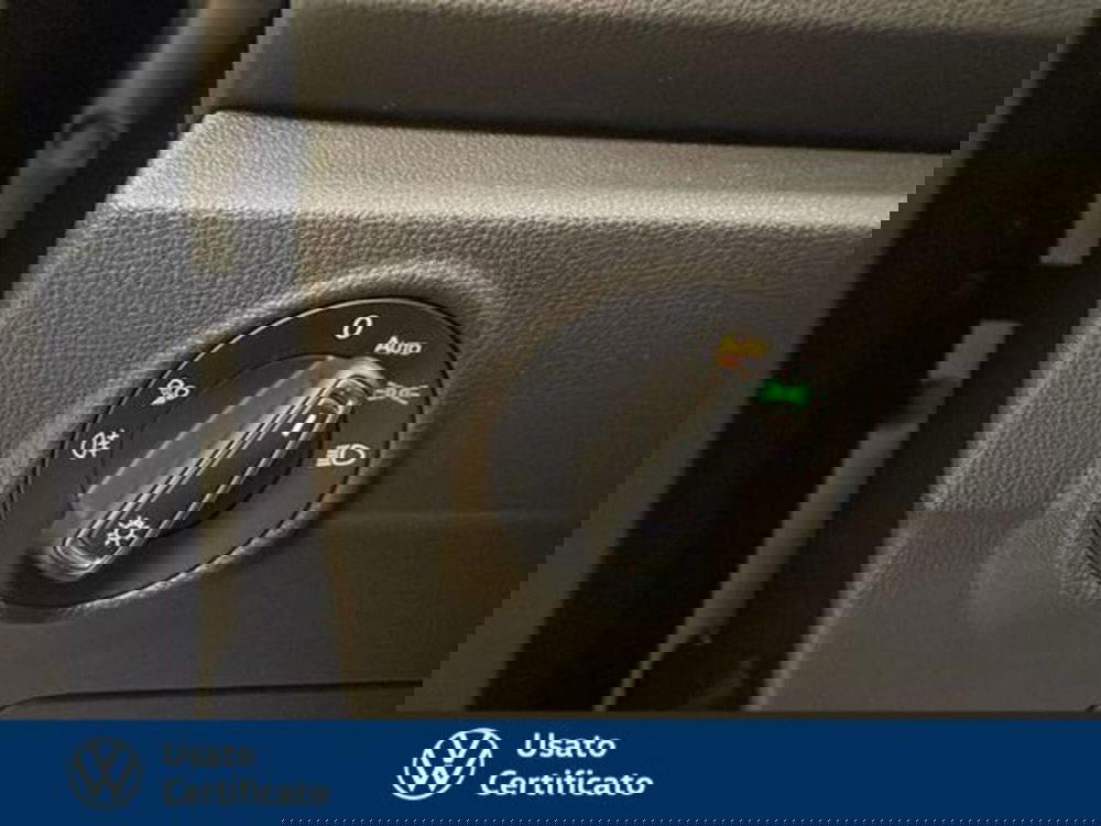 Volkswagen T-Roc usata a Vicenza (17)