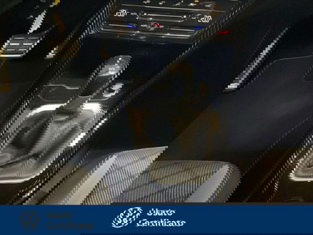 Volkswagen T-Roc usata a Vicenza (11)