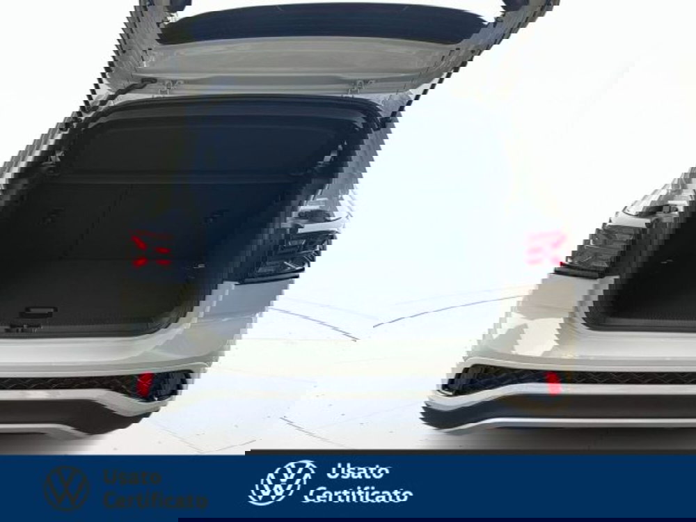 Volkswagen T-Cross nuova a Vicenza (12)