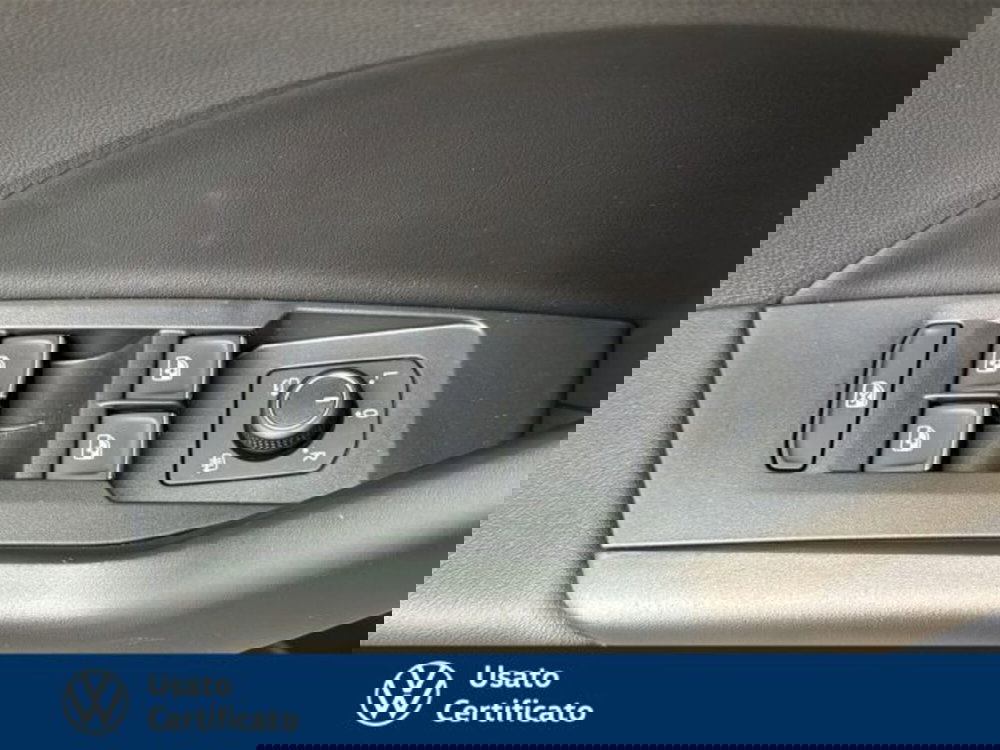 Volkswagen T-Cross nuova a Vicenza (13)