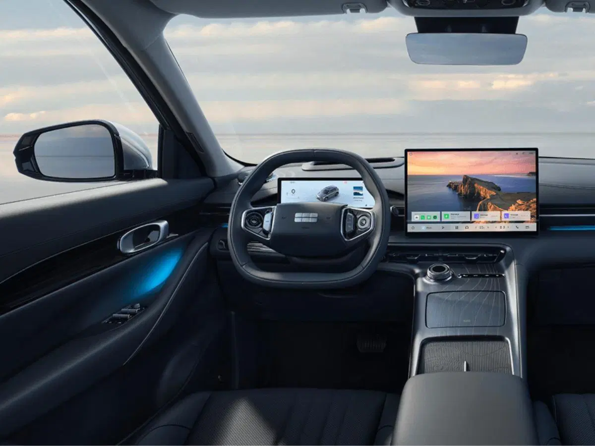 Geely EX5 nuova a Roma (2)