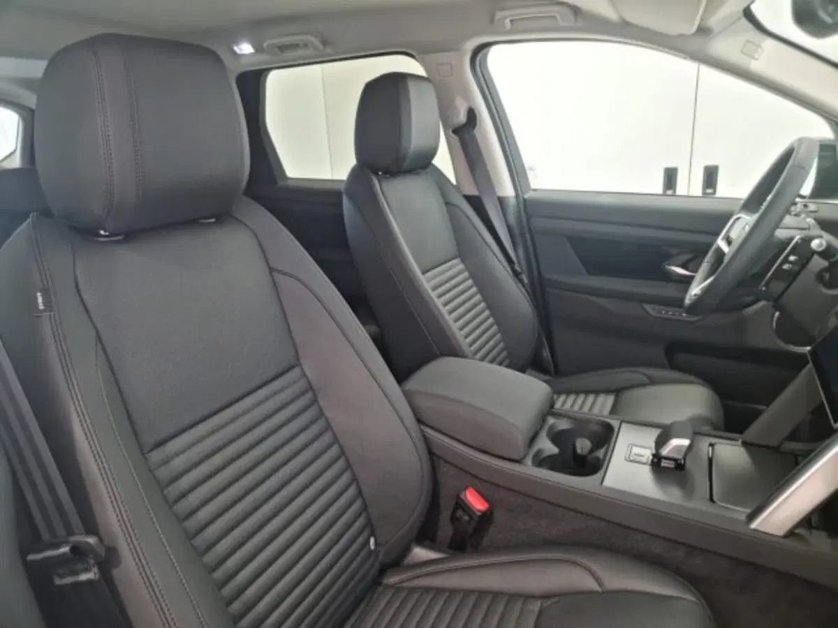 Land Rover Discovery Sport usata a Cuneo (9)