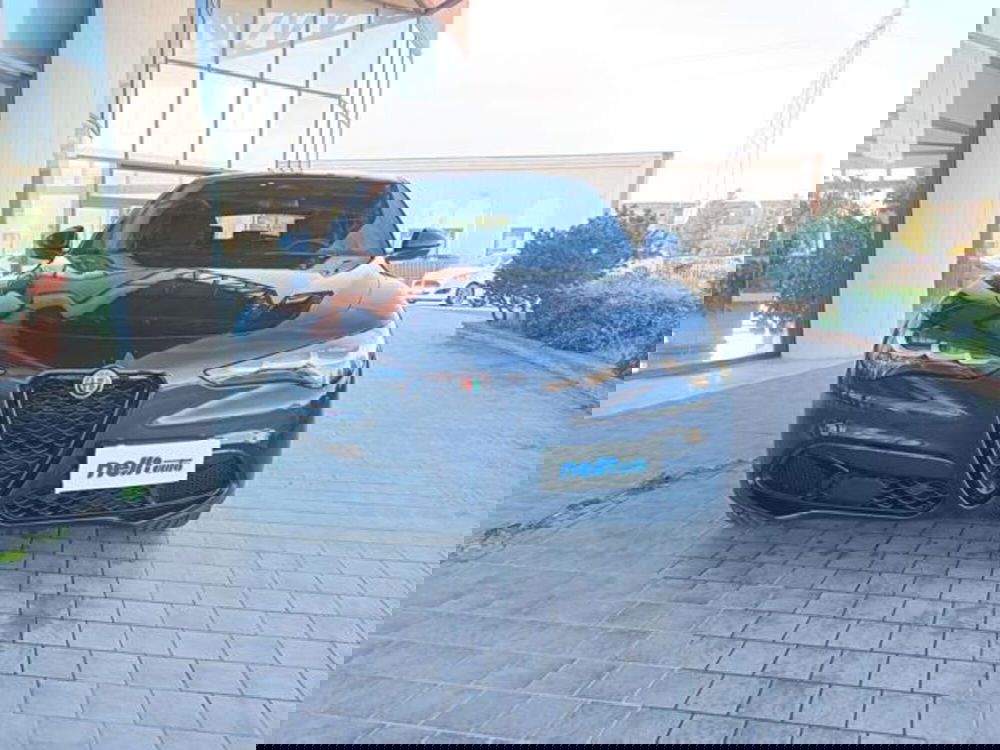 Alfa Romeo Stelvio usata a Pisa (3)