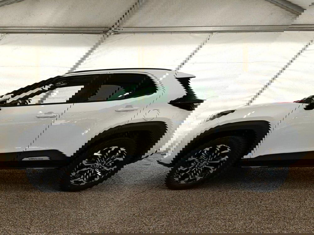 Toyota Yaris Cross nuova a Monza e Brianza (3)