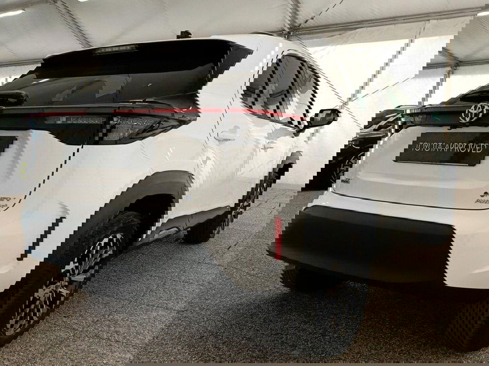 Toyota Yaris Cross nuova a Monza e Brianza (6)