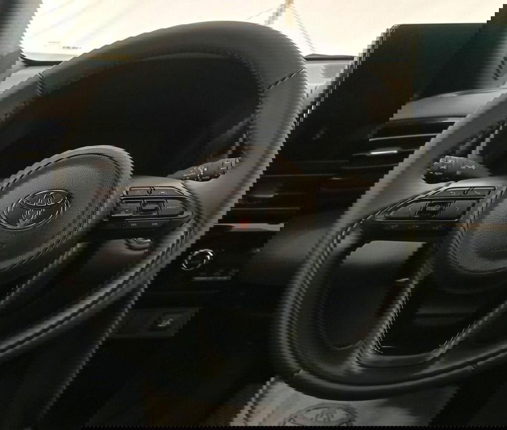 Toyota Yaris Cross nuova a Monza e Brianza (7)