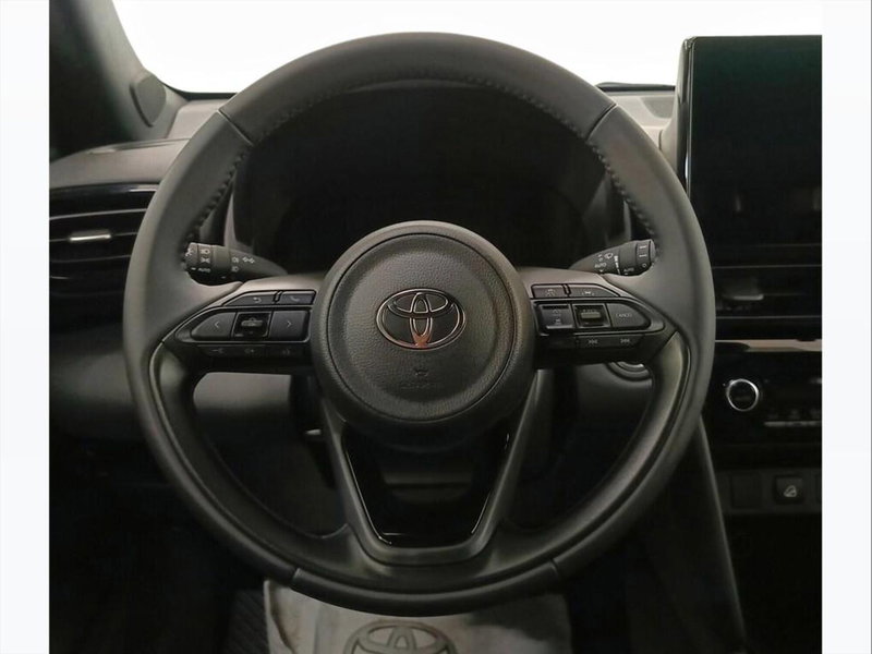 Toyota Yaris Cross nuova a Monza e Brianza (7)