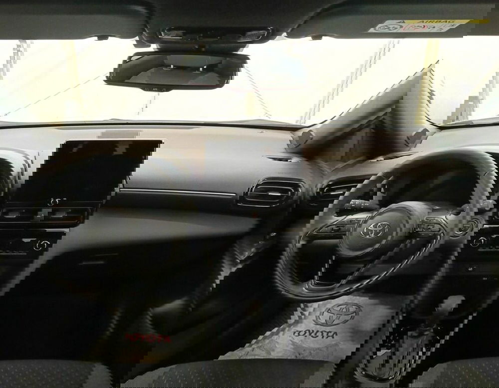 Toyota Yaris Cross nuova a Monza e Brianza (8)