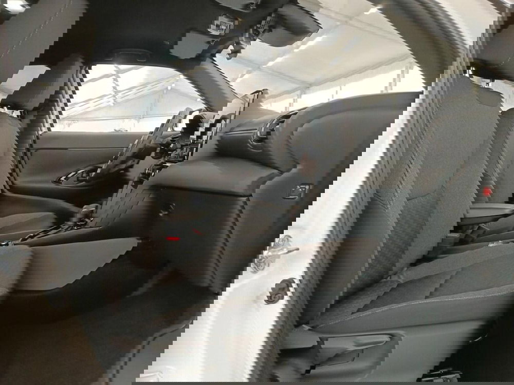 Toyota Yaris Cross nuova a Monza e Brianza (9)