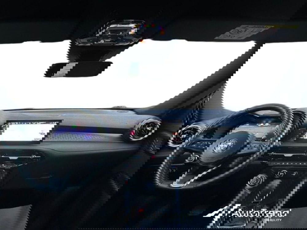 Alfa Romeo Tonale usata a Lecce (9)