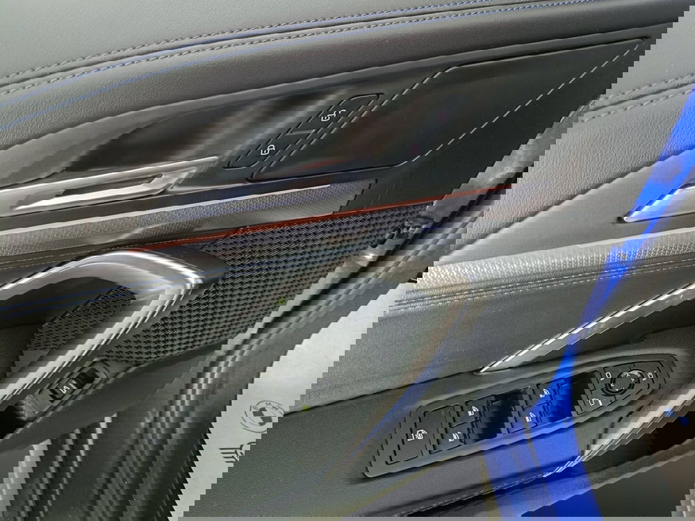 BMW iX1 usata a Ascoli Piceno (15)