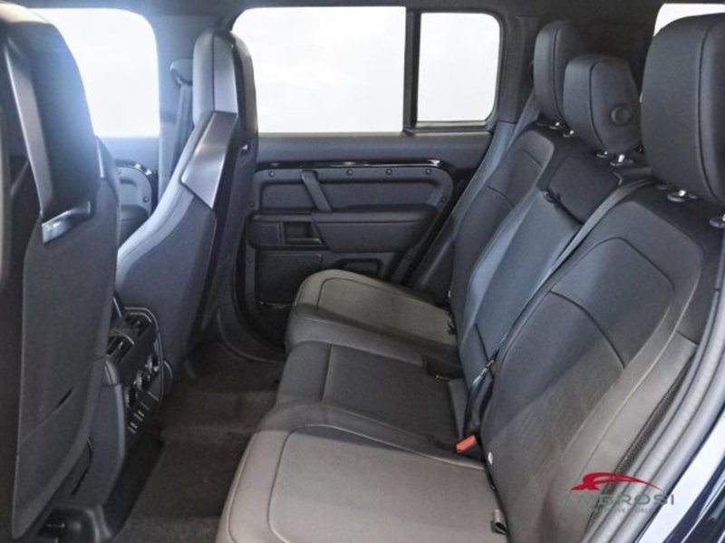 Land Rover Defender nuova a Perugia (10)