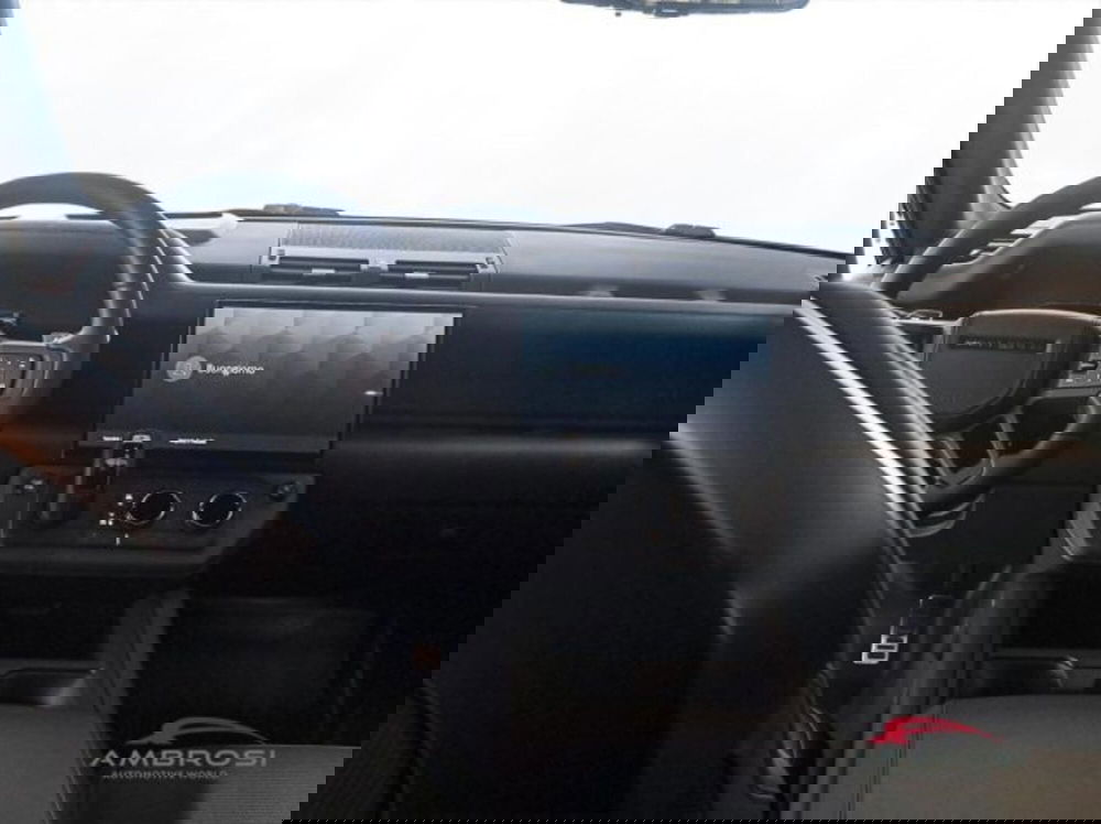 Land Rover Defender nuova a Perugia (11)