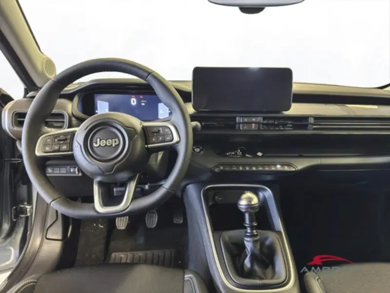 Jeep Avenger nuova a Perugia (15)