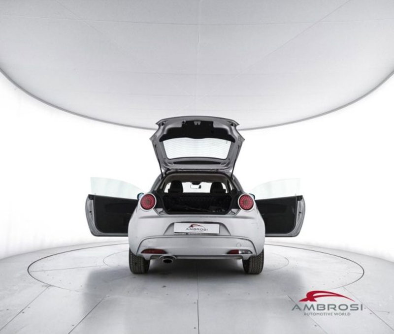 Alfa Romeo MiTo usata a Perugia (7)