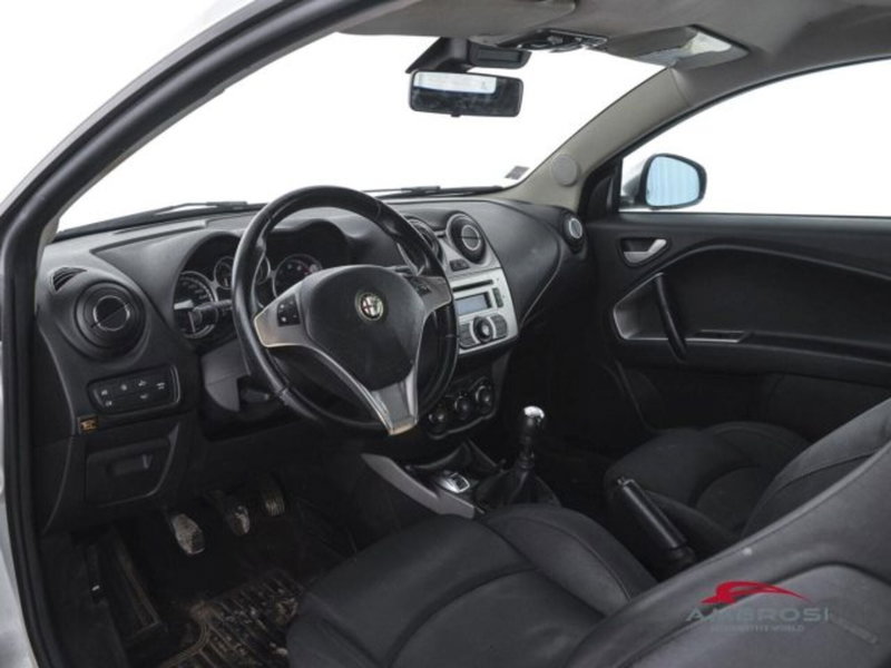 Alfa Romeo MiTo usata a Perugia (8)