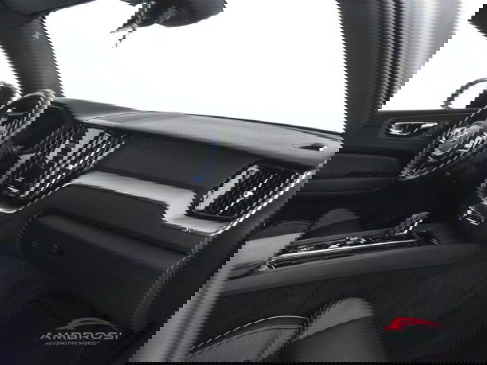 Volvo XC60 usata a Perugia (12)