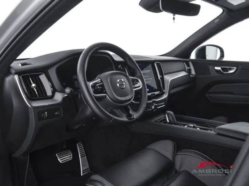 Volvo XC60 usata a Perugia (8)