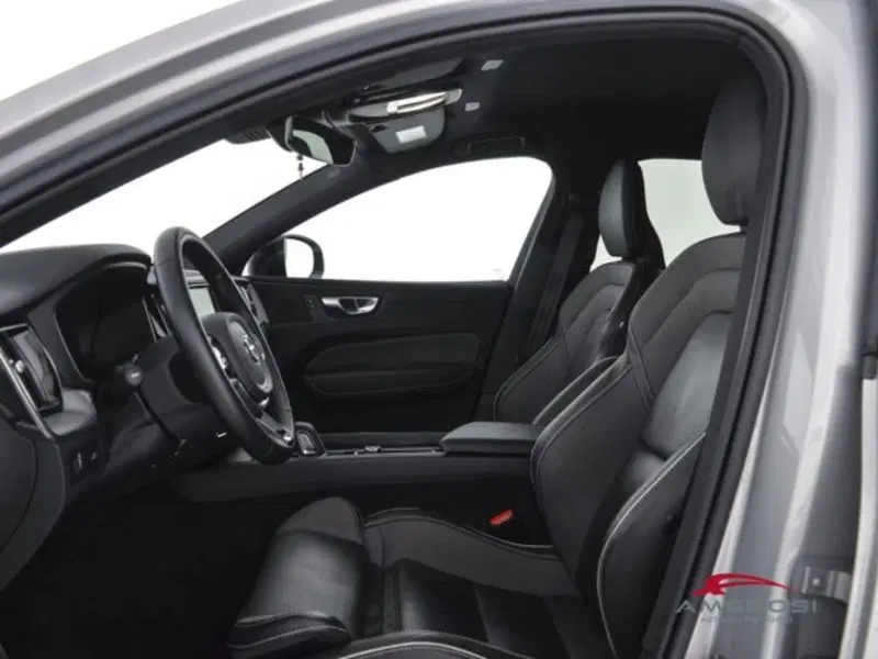 Volvo XC60 usata a Perugia (9)