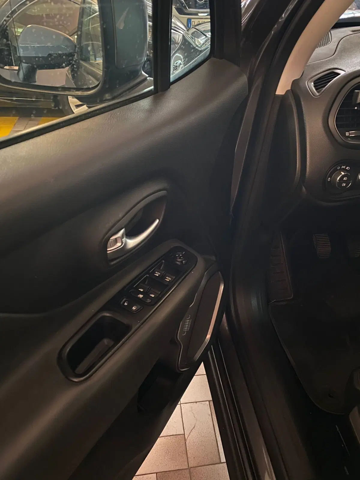 Jeep Renegade usata a Cagliari (3)
