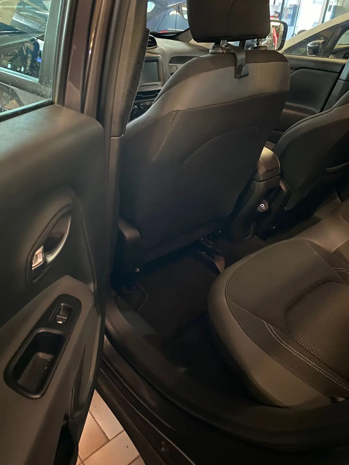 Jeep Renegade usata a Cagliari (8)