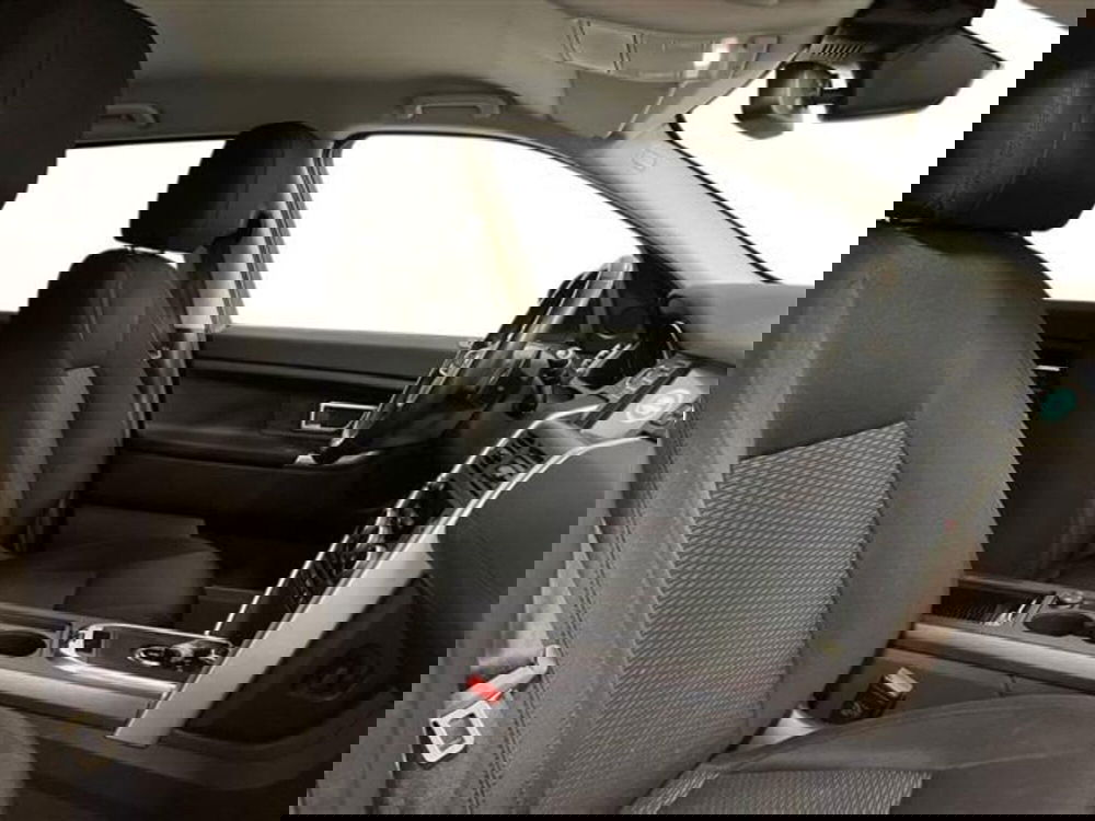 Land Rover Discovery Sport usata a Como (10)