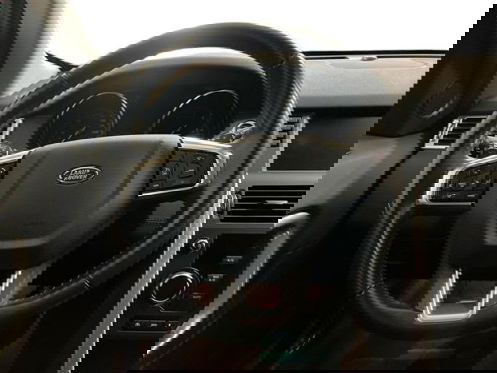 Land Rover Discovery Sport usata a Como (16)