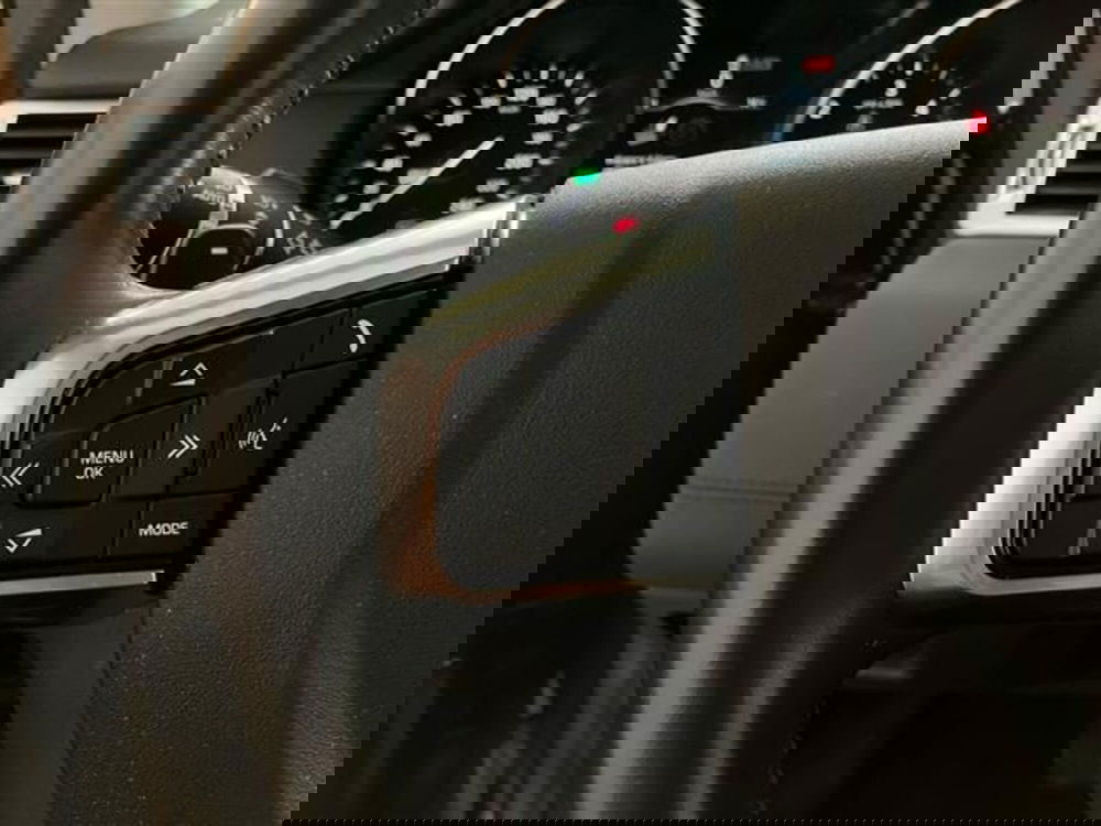 Land Rover Discovery Sport usata a Como (17)