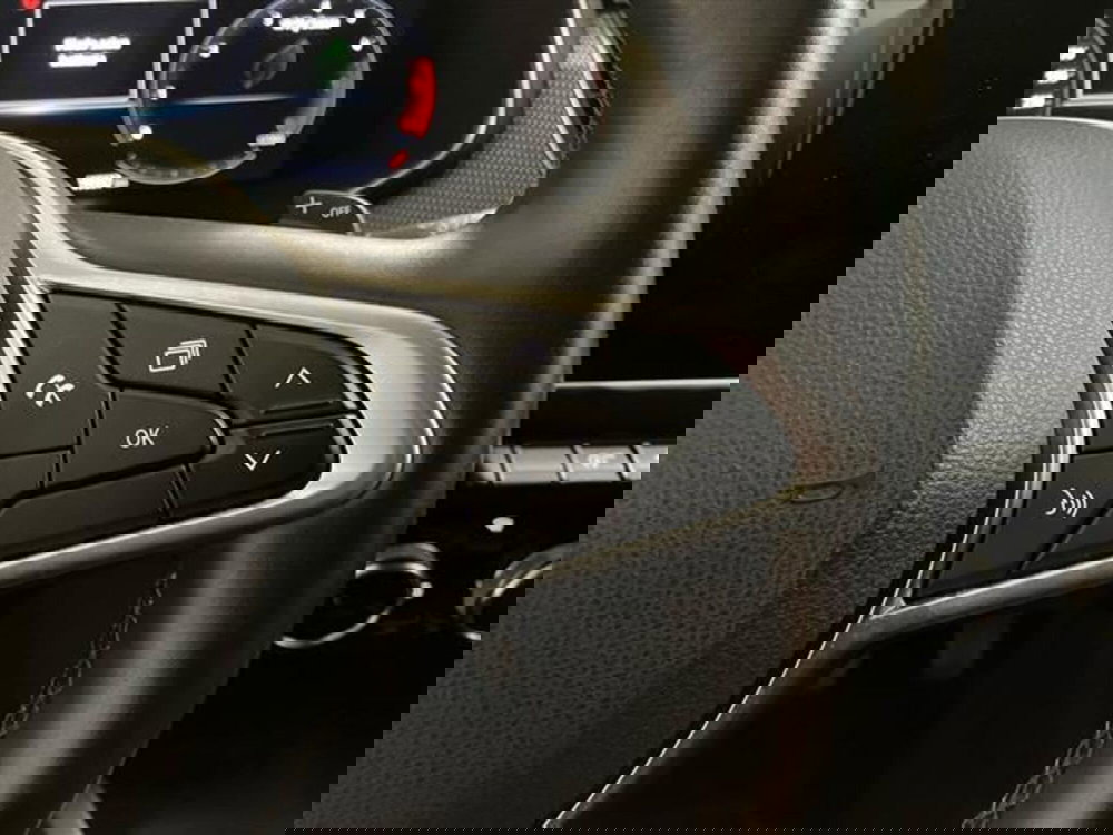 Renault Arkana usata a Como (18)