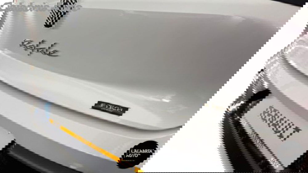 Renault Rafale nuova a Reggio Calabria (18)