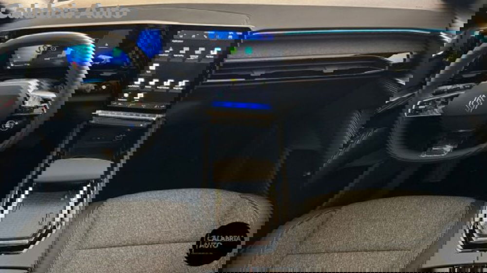 Renault Rafale nuova a Reggio Calabria (7)