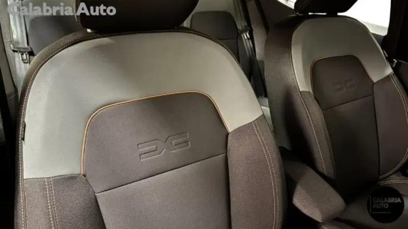 Dacia Sandero Stepway nuova a Reggio Calabria (16)