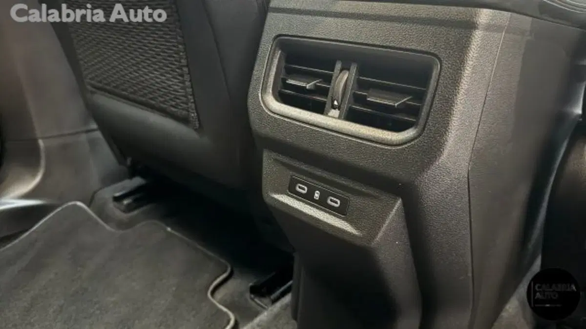 Renault Austral nuova a Reggio Calabria (14)