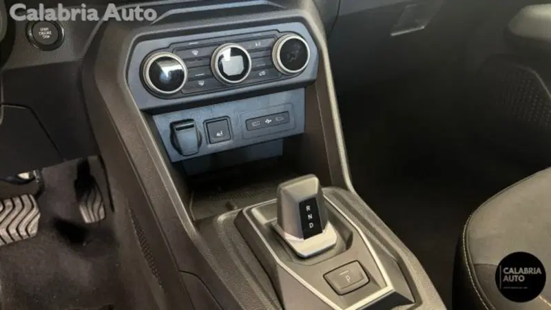 Dacia Sandero Stepway nuova a Reggio Calabria (16)
