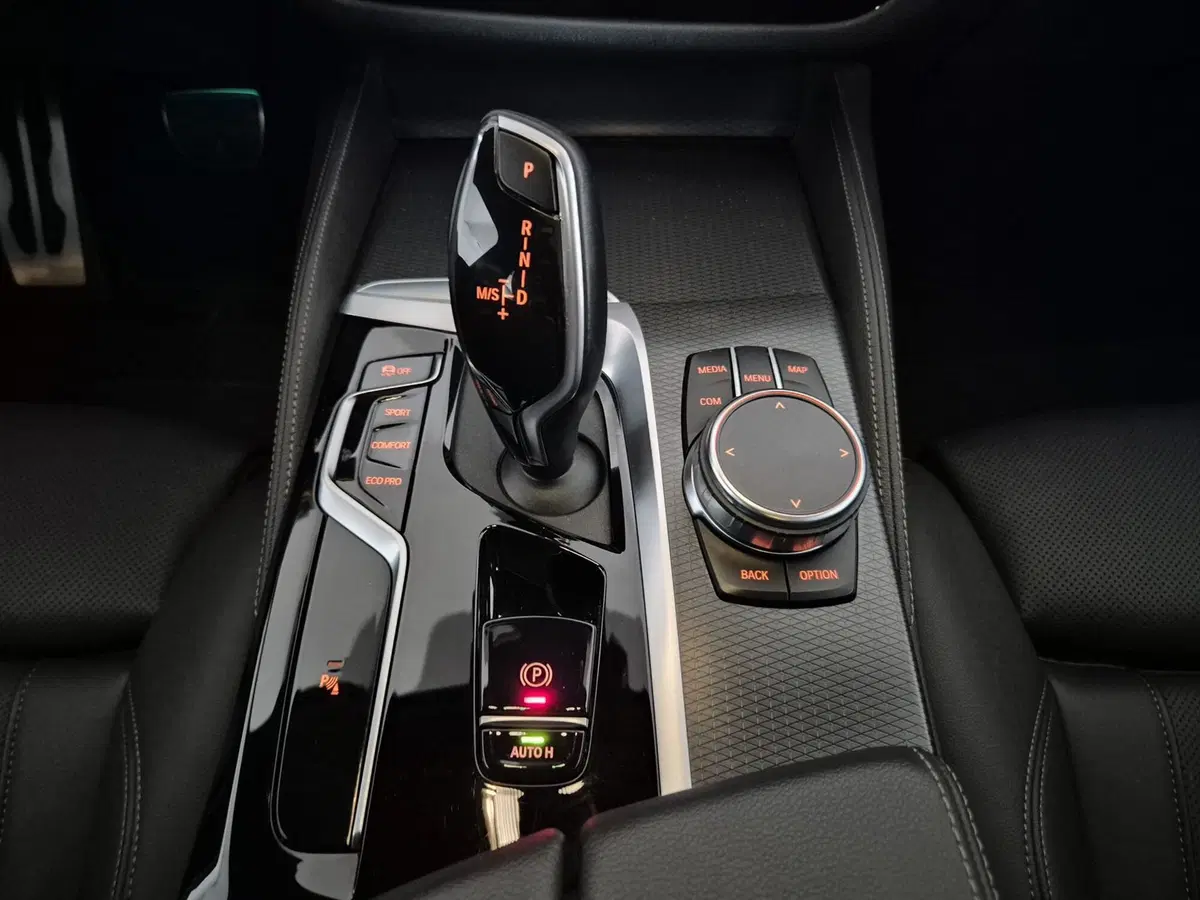 BMW Serie 5 Touring usata a Torino (11)