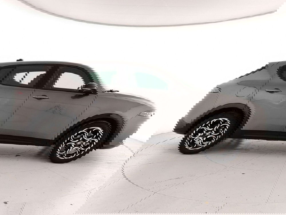 Alfa Romeo Tonale usata a Napoli (7)