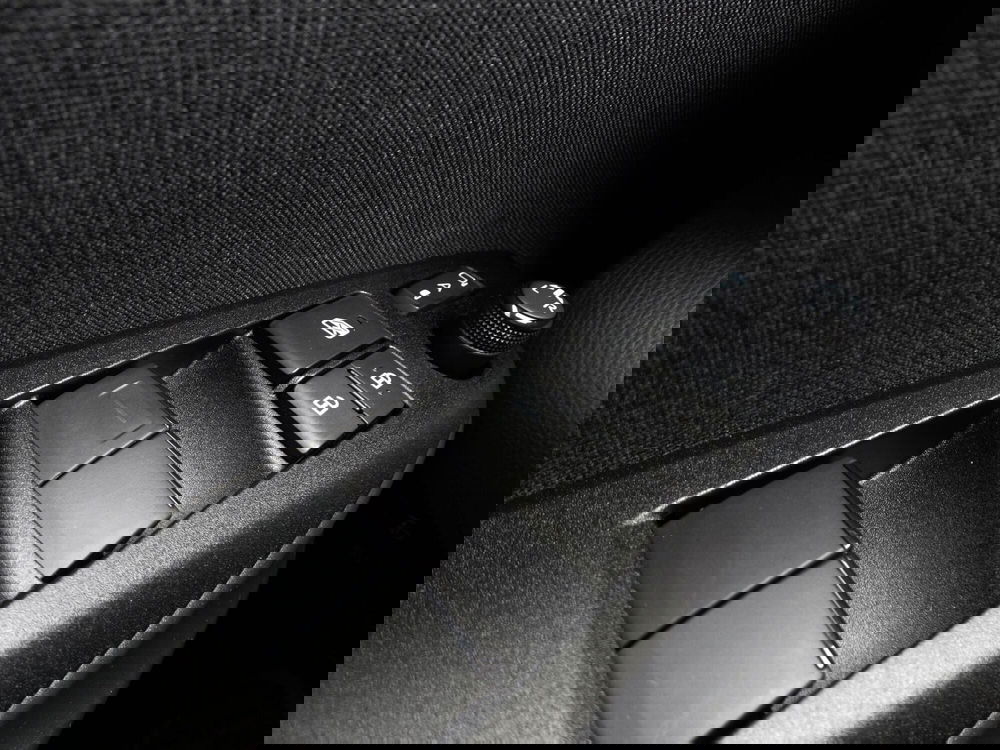 Mazda Mazda2 Hybrid usata a Treviso (15)