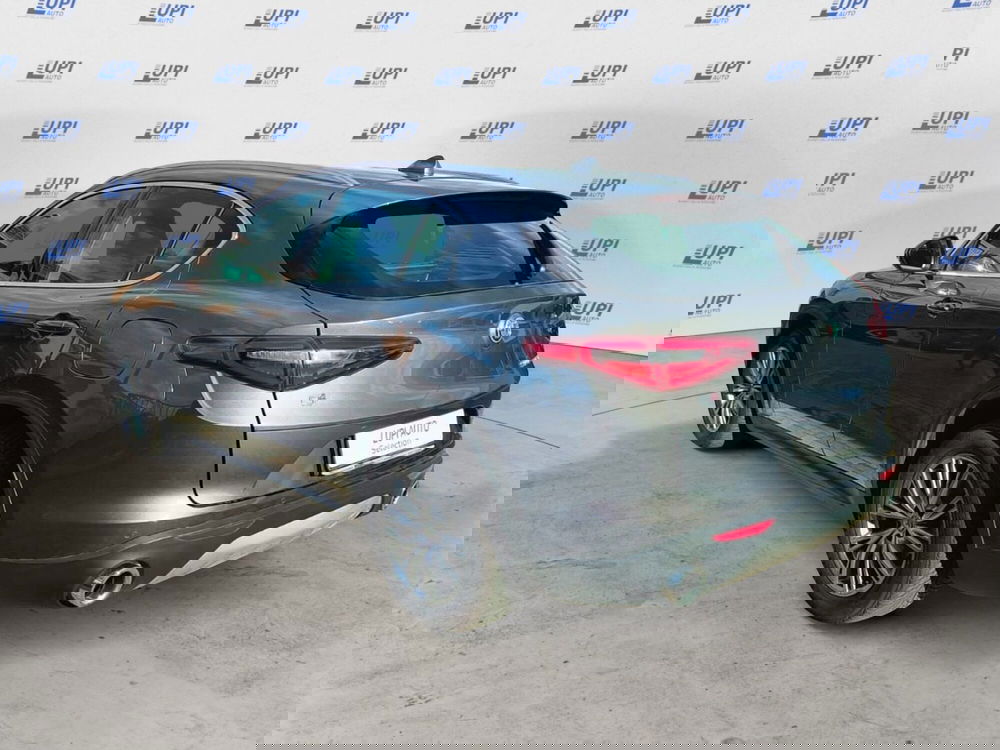 Alfa Romeo Stelvio usata a Pistoia (2)