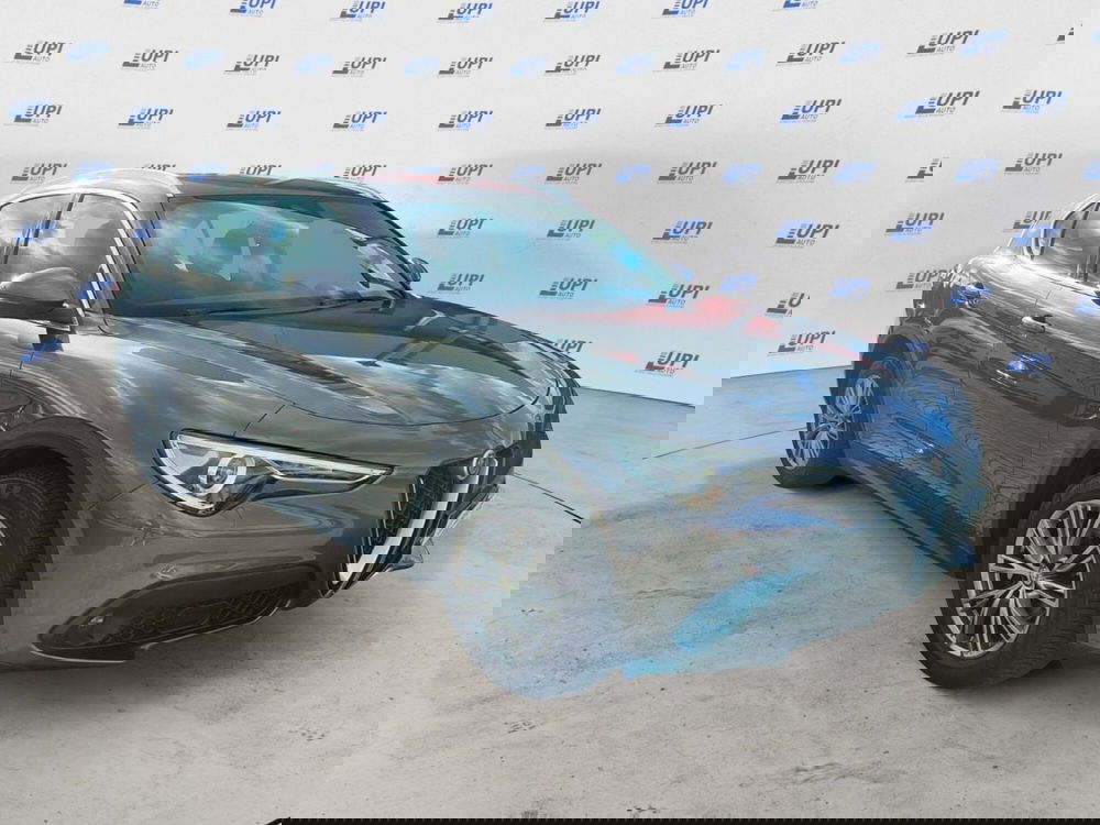 Alfa Romeo Stelvio usata a Pistoia (5)
