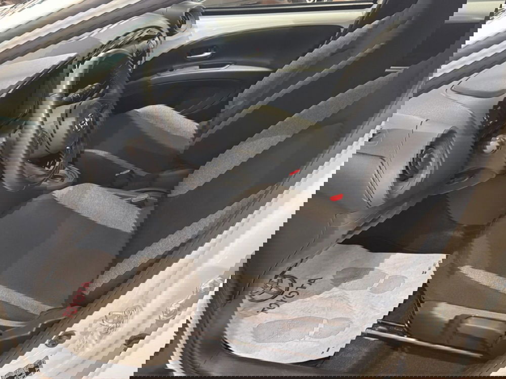 Toyota Aygo X usata a Catania (8)