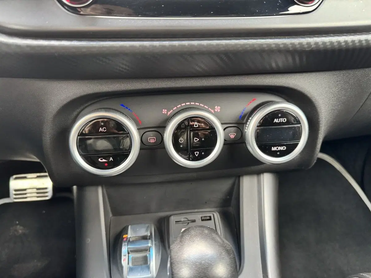 Alfa Romeo Giulietta usata a Pistoia (14)