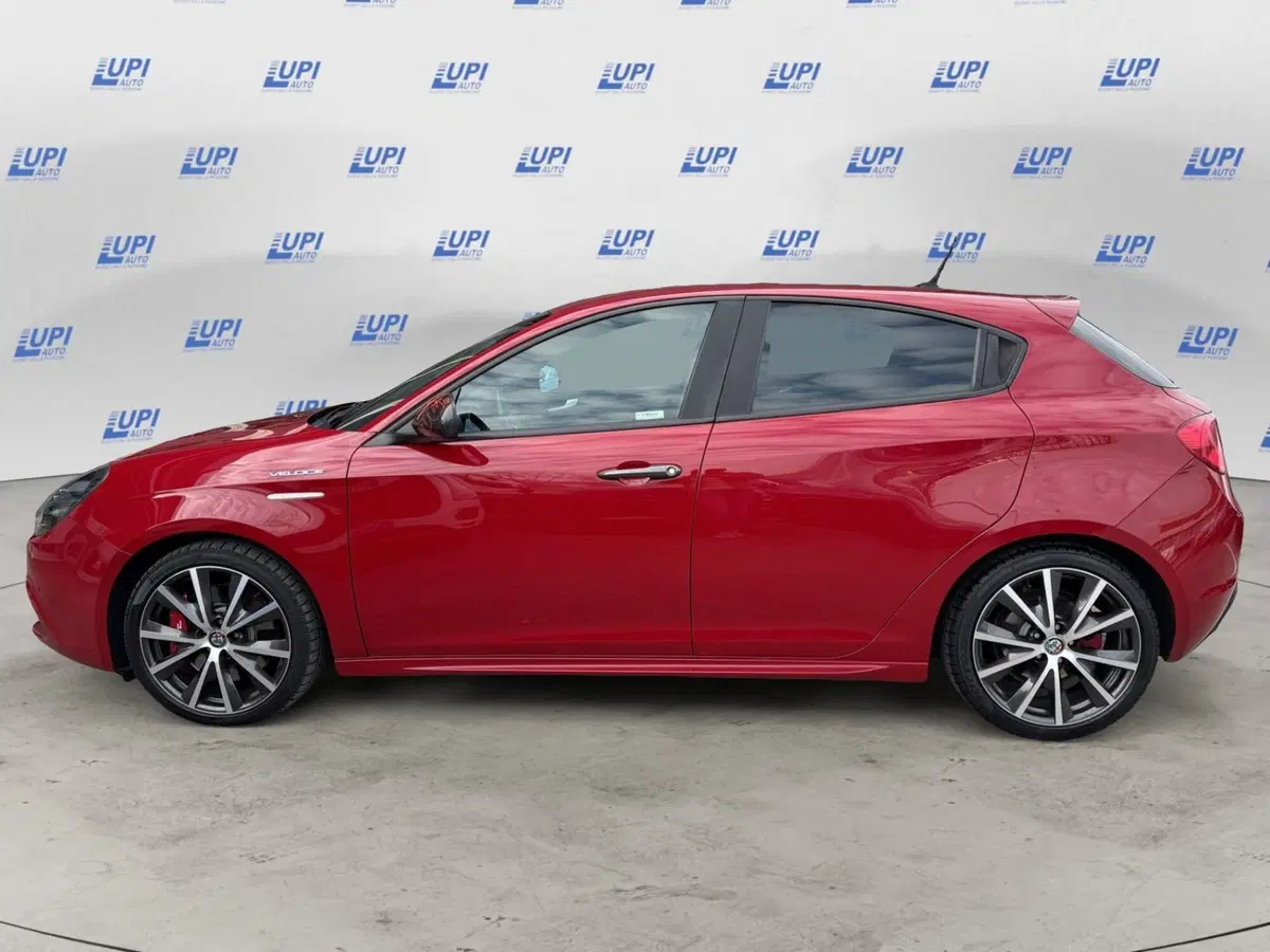 Alfa Romeo Giulietta usata a Pistoia (8)