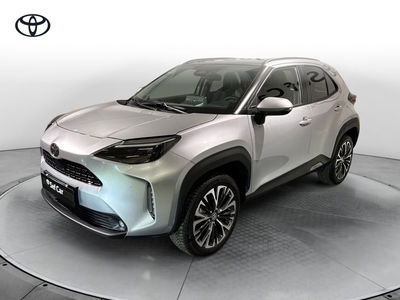 Toyota Yaris Cross Lounge fwd 130cv e-cvt del 2024 usata a Milano