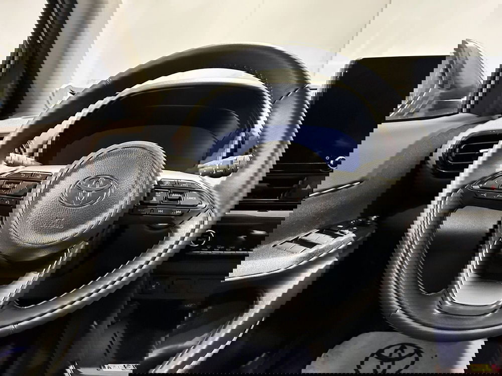 Toyota Yaris Cross usata a Milano (12)