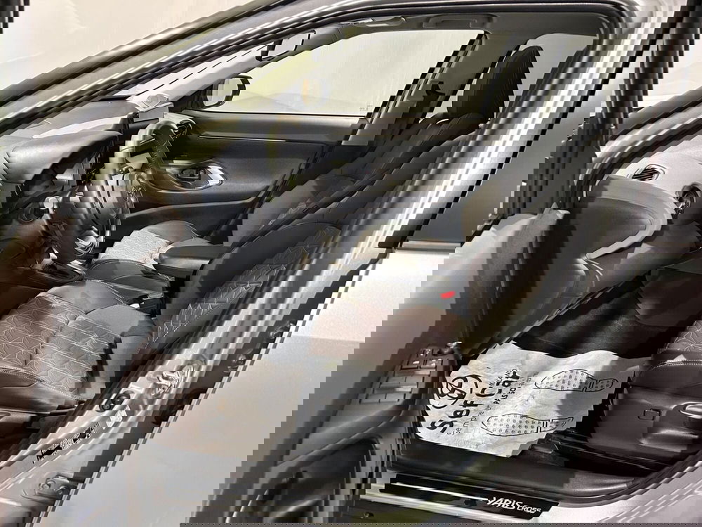 Toyota Yaris Cross usata a Milano (6)