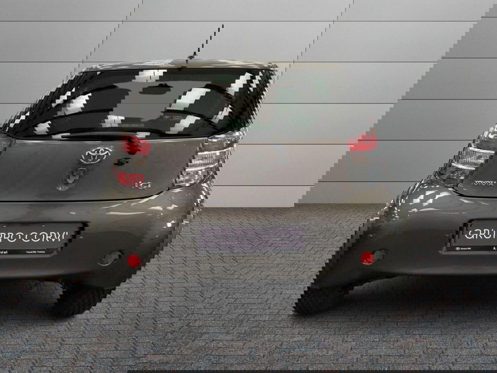 Toyota iQ usata a Roma (11)