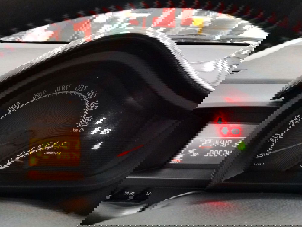 Toyota iQ usata a Roma (8)