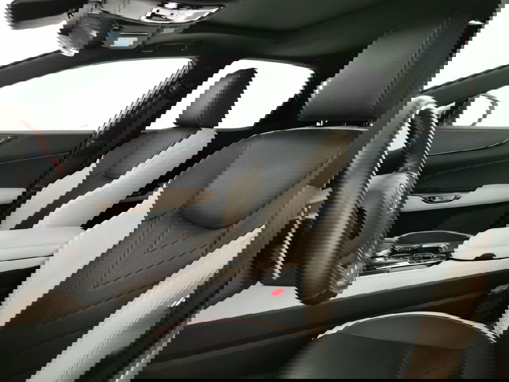 Lexus NX usata a Chieti (14)